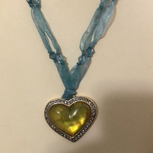 Liz Claiborne choker